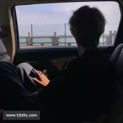 幸侃纯